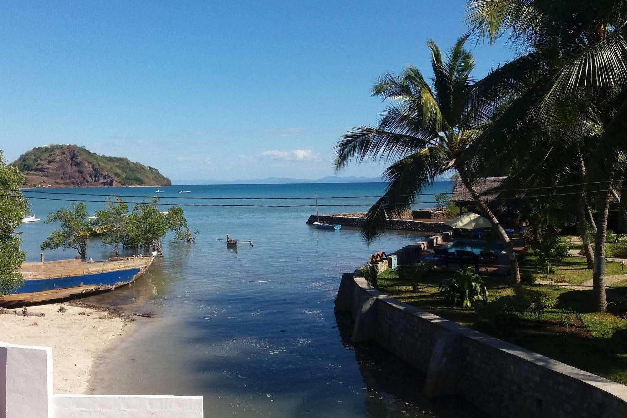 Ylang Hotel Ambondrona  Exterior photo